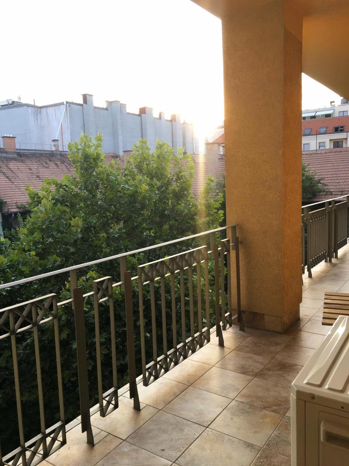 Only4U Budapest-Soho Apartments Экстерьер фото